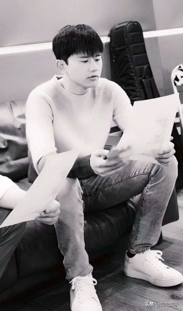 谢娜生二胎后首露面上综艺,谢娜被曝二胎产女后首晒小孩日常