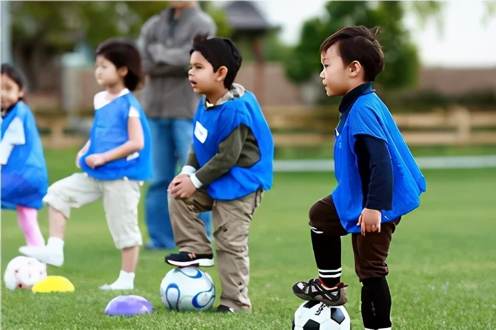 乐山第四届幼儿足球比赛,快乐足球精彩赛事