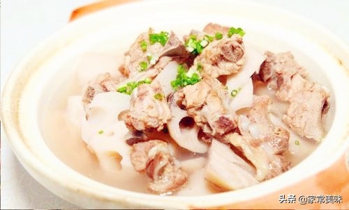 清炒莲藕片用先焯水吗,清炒藕发黑