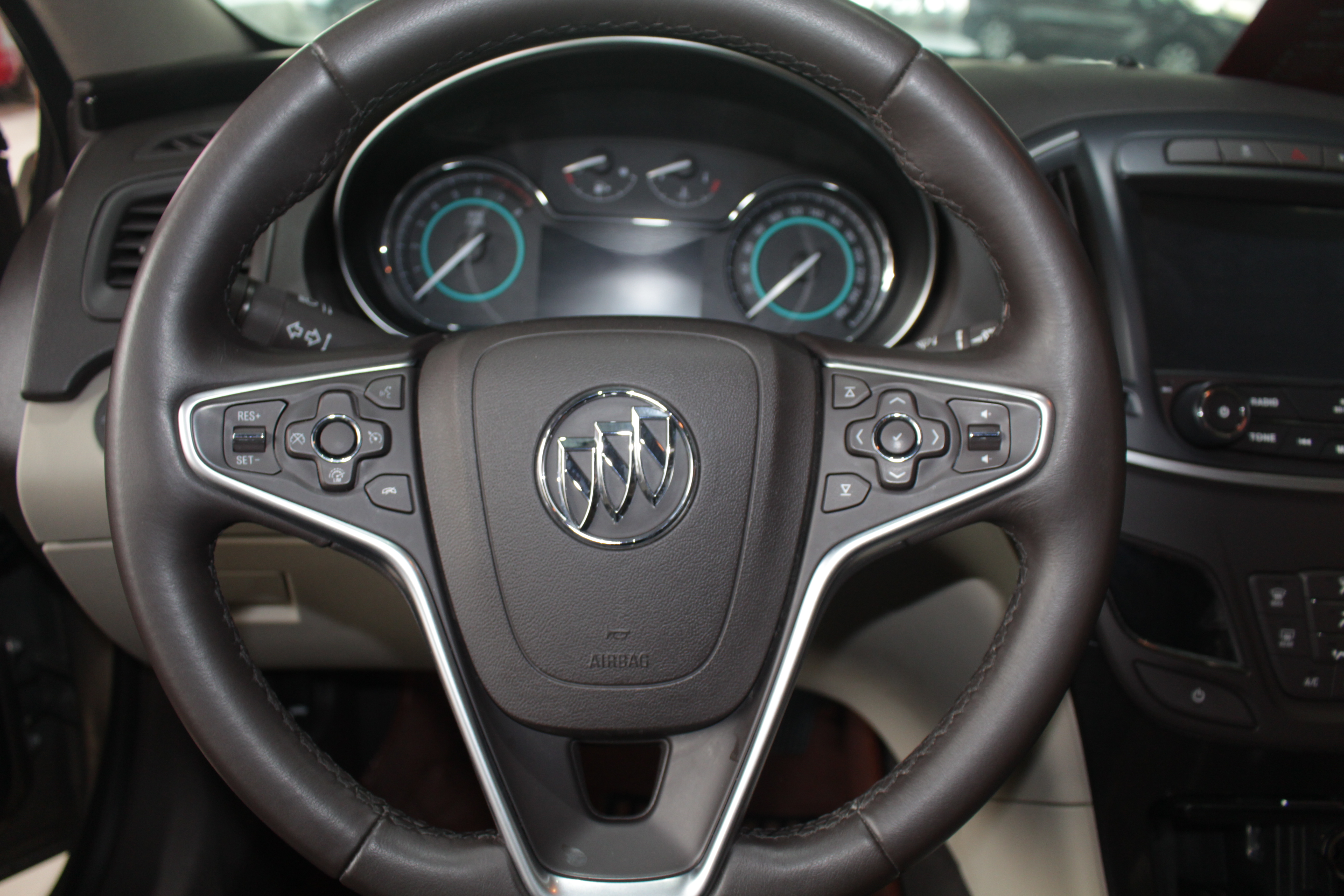 09年别克君威2.4二手车现在多少钱,别克君威2013款2.4l二手车价格