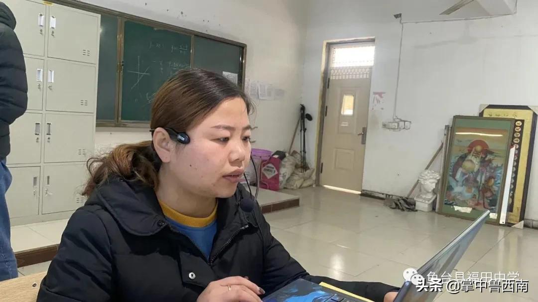 三八妇女节致敬了不起的她简报,三八妇女节致敬了不起的她卡片