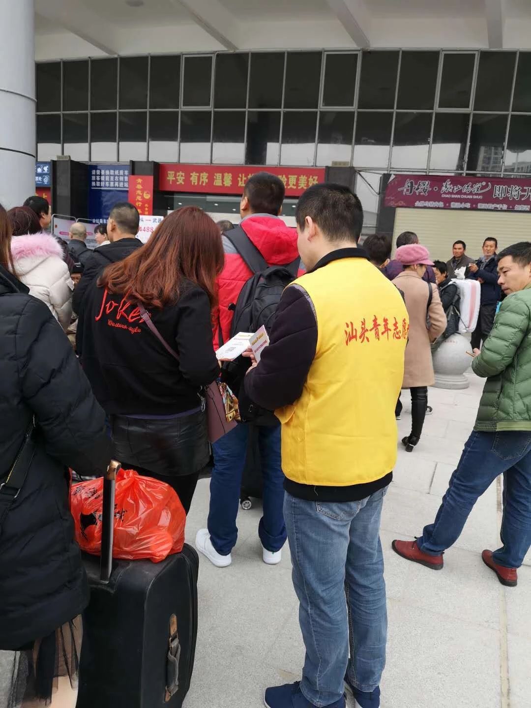 汕头站可以不取票直接刷身份证吗,汕头高铁站进站刷身份证是检票吗