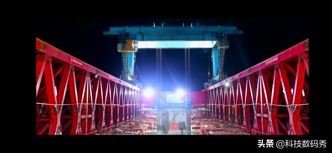 老外扬言不用中国制造，结果发现裤子都没得穿，床也不能睡