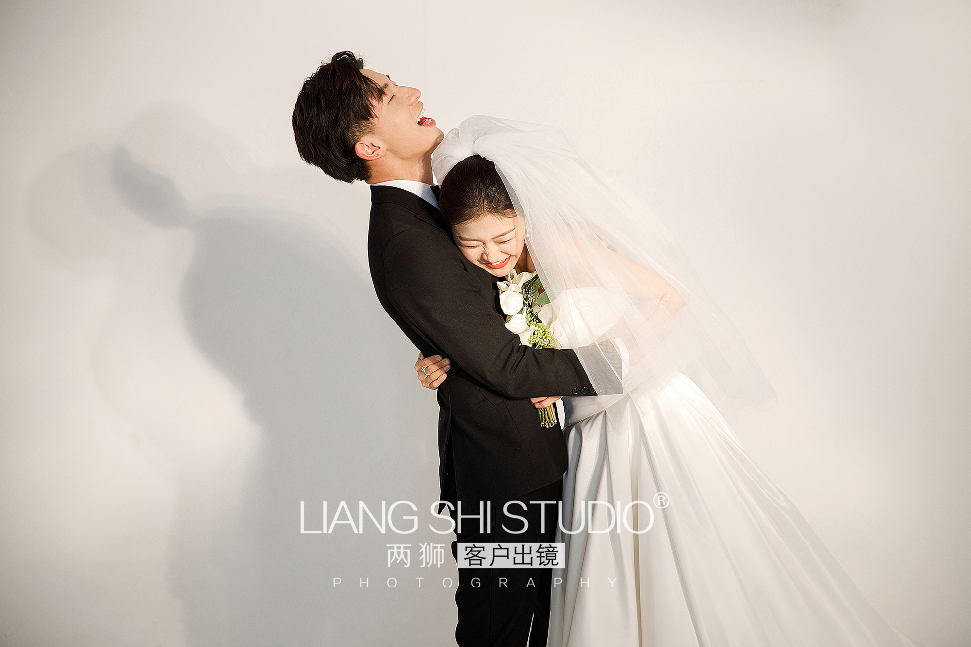 爱惨了的法式复古婚纱照,爱惨了的韩式内景婚纱照