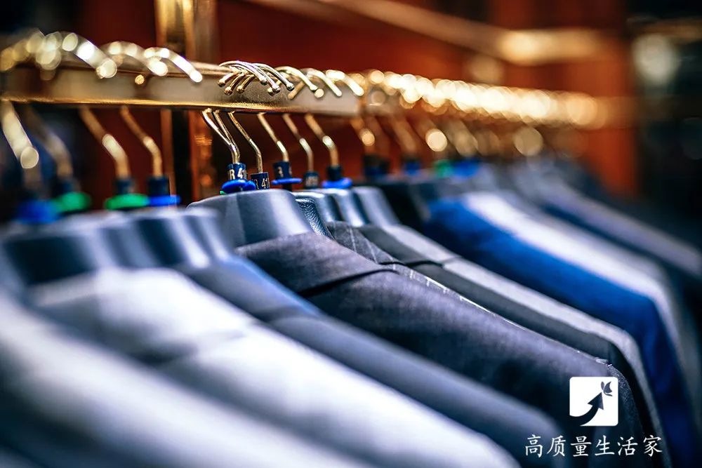 买衣服别只看价钱，吊牌里面还藏着这些秘密……