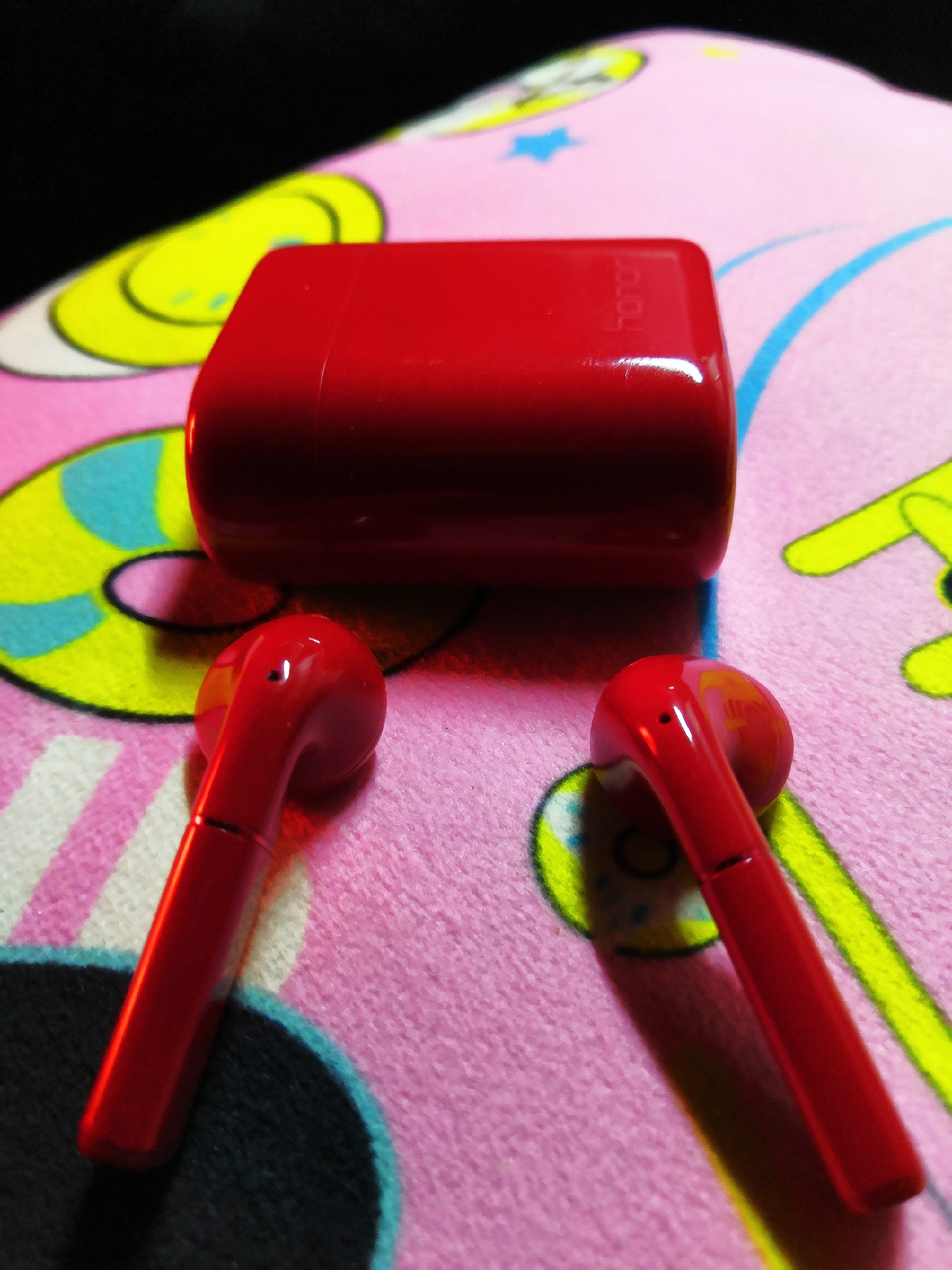 荣耀flypodspro耳机不充电,flypodspro