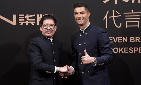 足坛巨星C罗“牵手”晋江品牌“柒牌”，中国文化走向世界