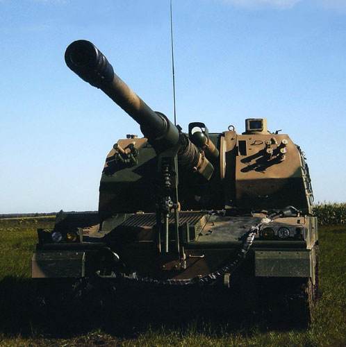 05式自行加榴炮，“战神之锤”治疗火力不足恐惧症，疗效如何？