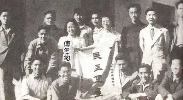 傅作义的女儿，曾为和平解放北平立下了大功，建国后结局怎样