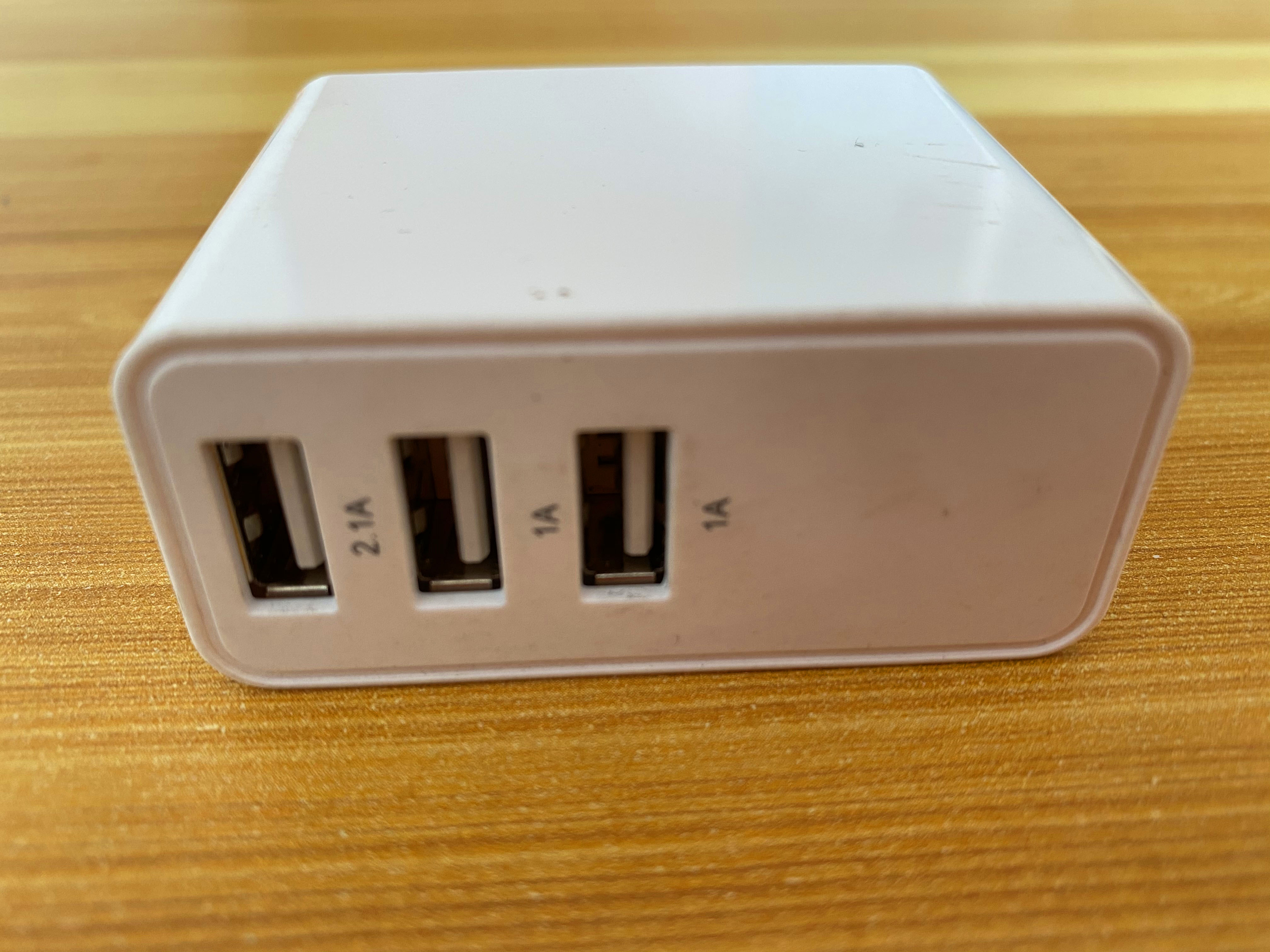 苹果原装充电器和其他充电器对比,苹果原装充电器20w和30w快充测评