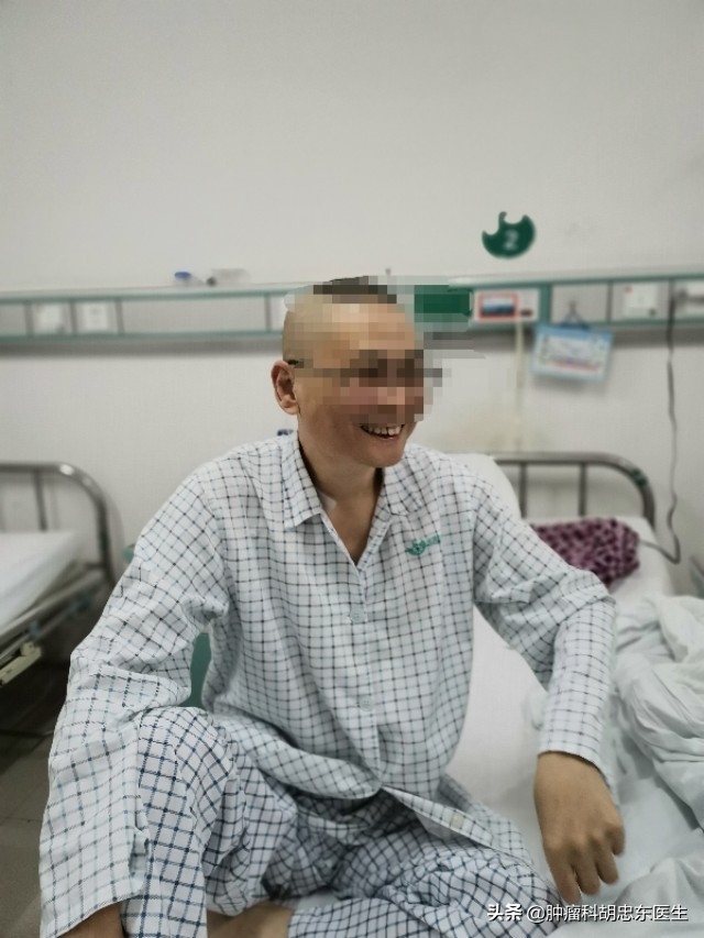 50岁的肿瘤专家与病魔抗争15个月,肝癌患者和病魔斗争