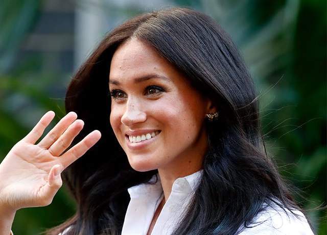 梅根心虚了！删除CNN负面新闻，王室专家：她的朋友圈太强大