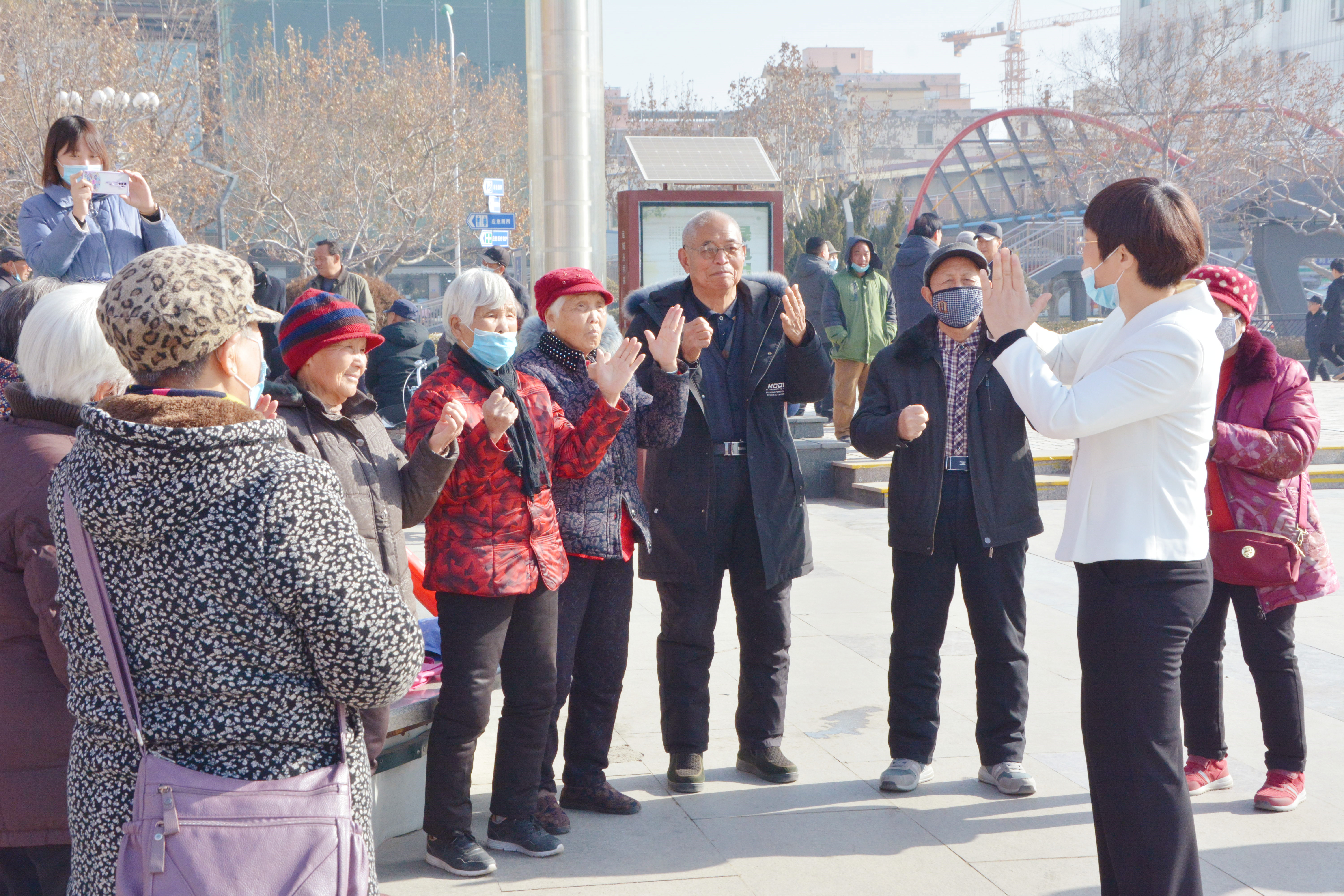 如何学习家政行业,派单老师和家政讲师哪个前景好