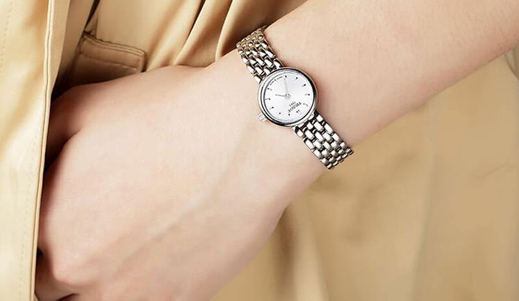 夏季皮带手表怎么清洗,皮带手表怎么去除异味