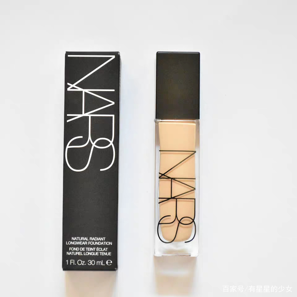 粉底液的护肤方法,雅诗兰黛粉底液适合油皮还是干皮