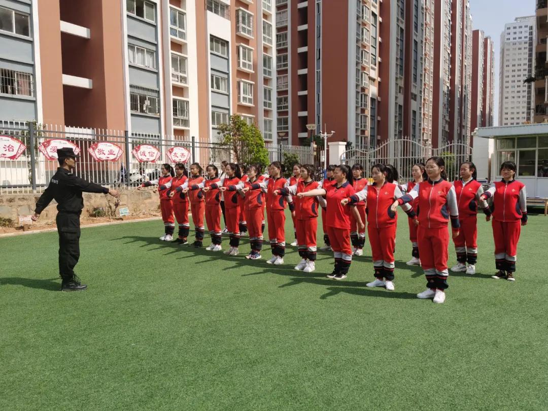 暴徒来了怎么办动画视频,歹徒来幼儿园怎么能预防