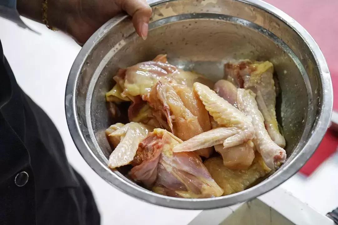 广州老乡村大排档,顺德正宗电饭煲焗鸡