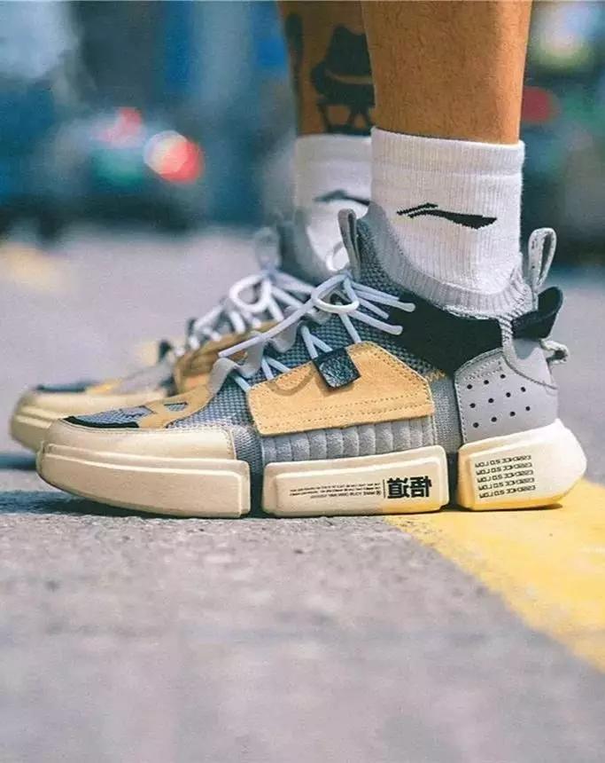 国潮阿迪达斯,国潮ip新动向