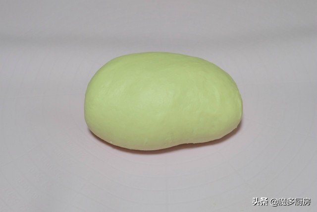 新手做面包用手揉面哪种方法简单,如何揉面发酵做面包