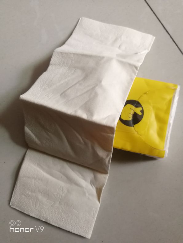 纸巾的原料哪个最好,纸巾是原生木浆制作的