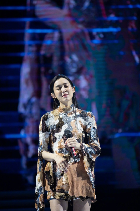 梁静茹回应范玮琪事件,梁静茹发微博力挺范玮琪