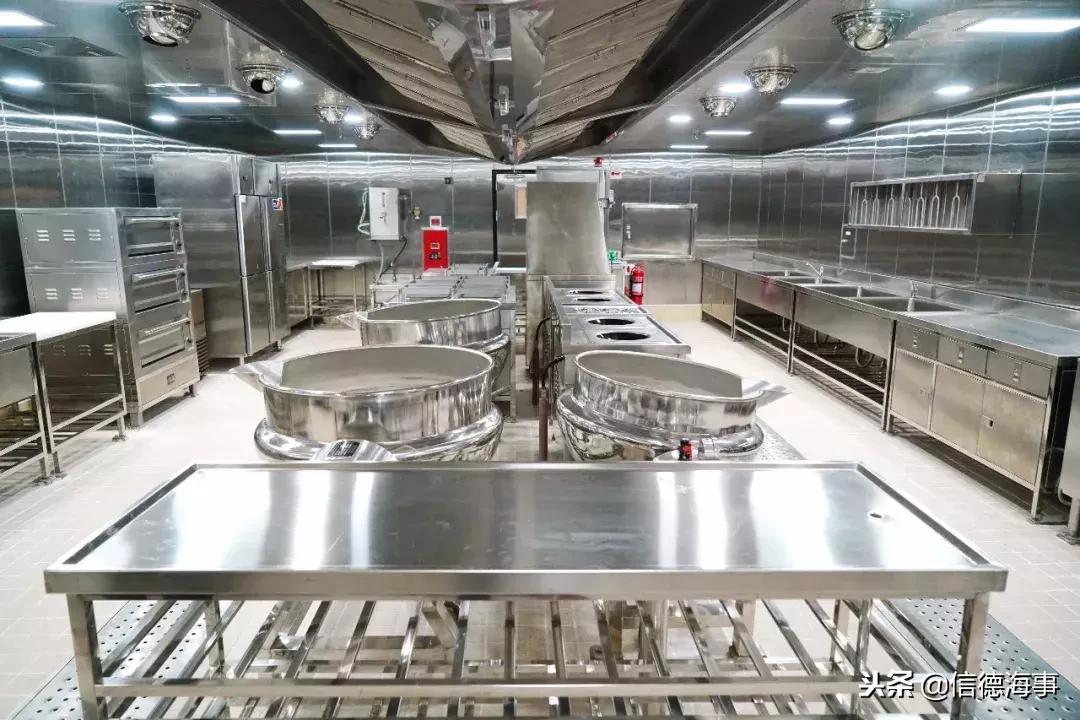 中韩客滚航线,探秘首艘国产大邮轮