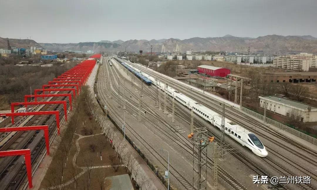 现在的火车没有哐当哐当声音,为什么现在火车跑起来没有哐当声