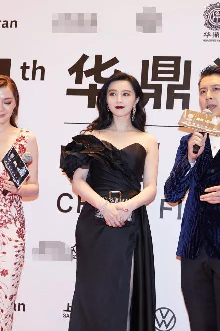 温碧霞戛纳红毯,范冰冰温碧霞两代妲己同台斗艳