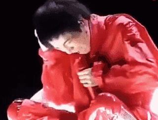 六届快男冠军今昔对比：有人改名难改运，有人变脸认不出，差距大