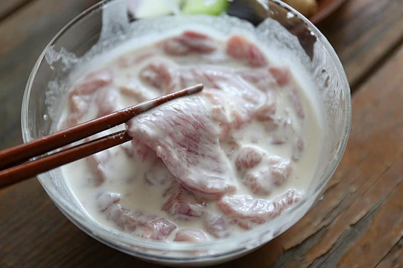 生粉和淀粉区别图文来了,大厨用的淀粉和生粉有啥区别