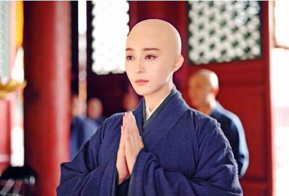 范冰冰杨幂明星撞衫,范冰冰杨幂图片大全