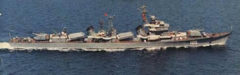 4艘万吨大驱同时开工尽显霸气,船厂两大船同时出坞