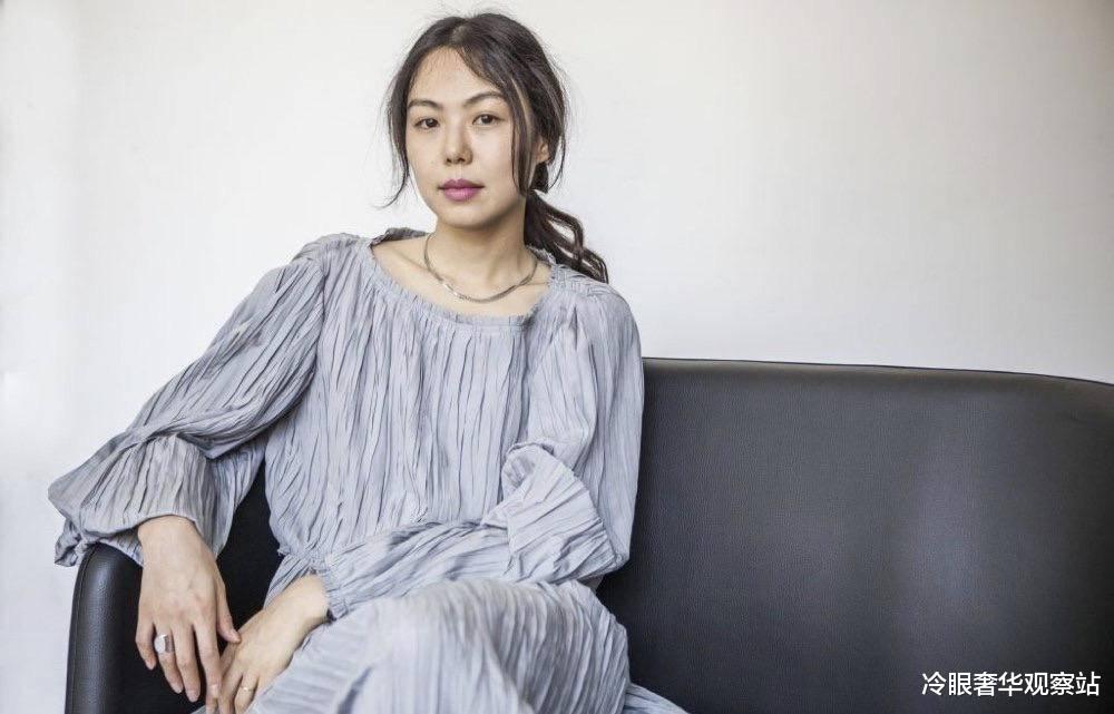 穿lemaire的明星,金敏喜穿搭属于什么风格