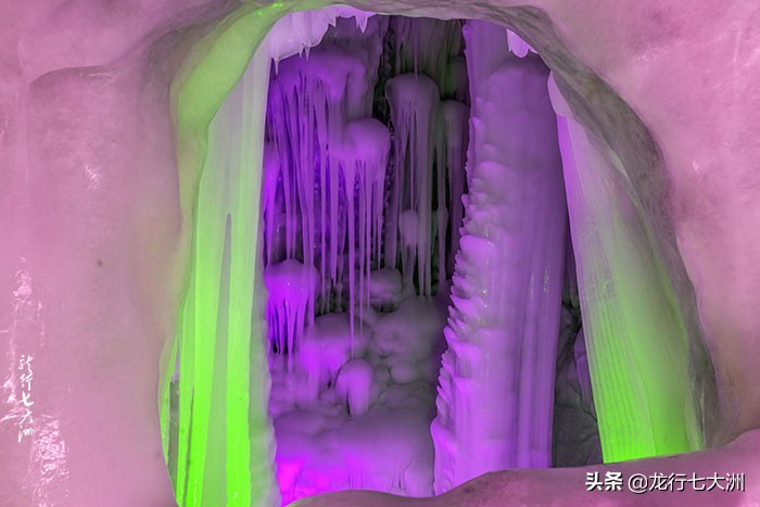 万年冰洞自然奇观,山西万年冰洞