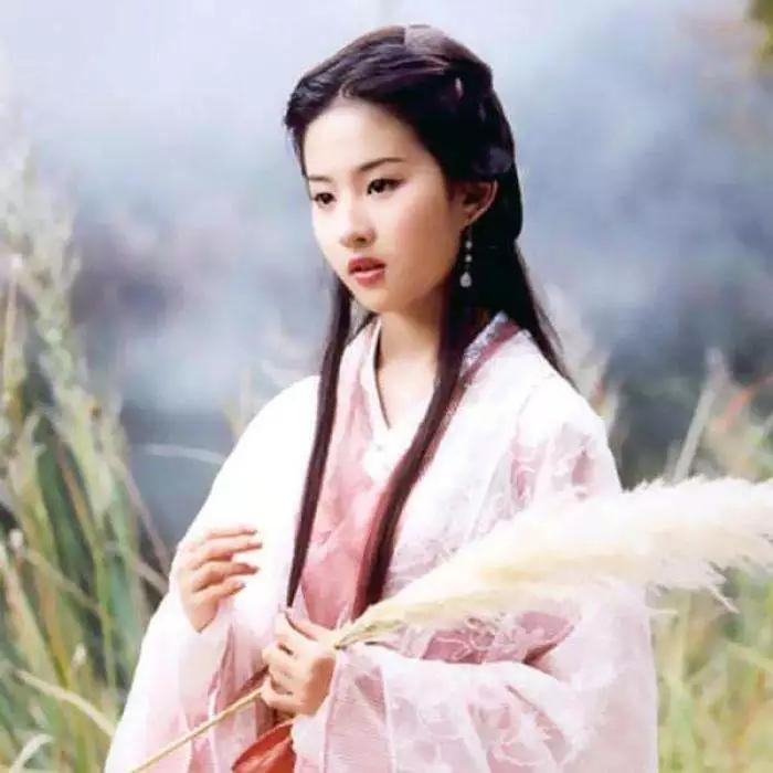 陈金飞现在和刘亦菲还有来往吗,陈金飞和刘亦菲现在关系