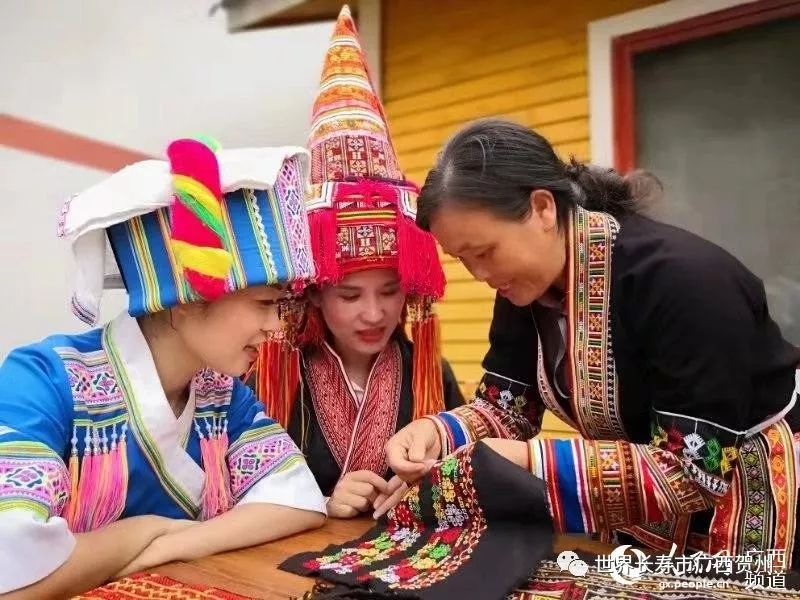 走出大山天地宽歌曲,走出大山天地宽山歌