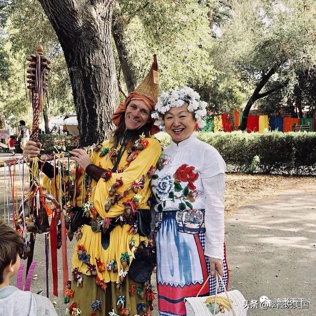 翠霞带你看看洛杉矶的精灵集市