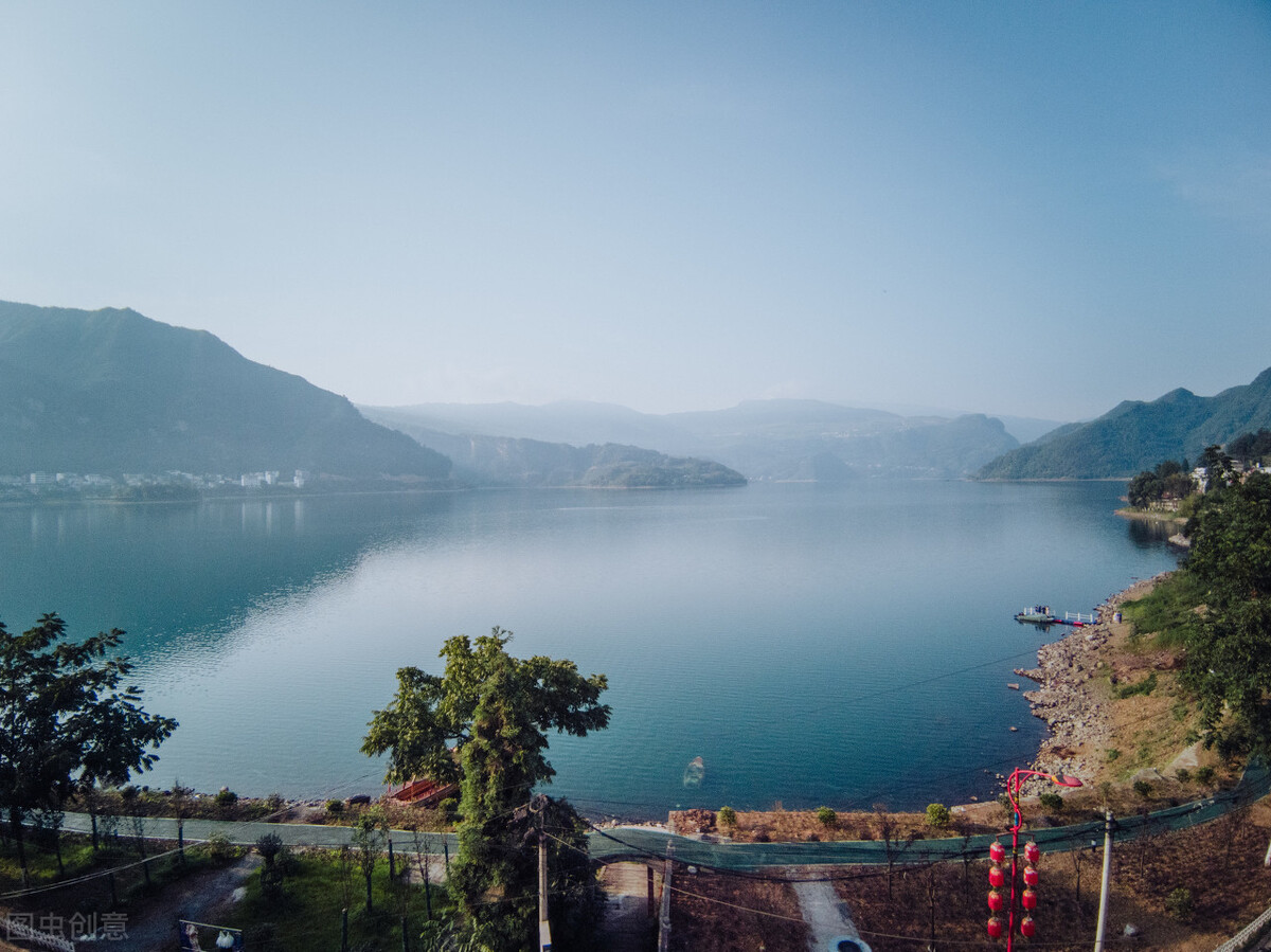 四川三大洲风景,凉山州有个出名的湖