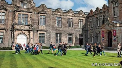 带你了解“英国王室*用御**”大学——圣安德鲁斯大学