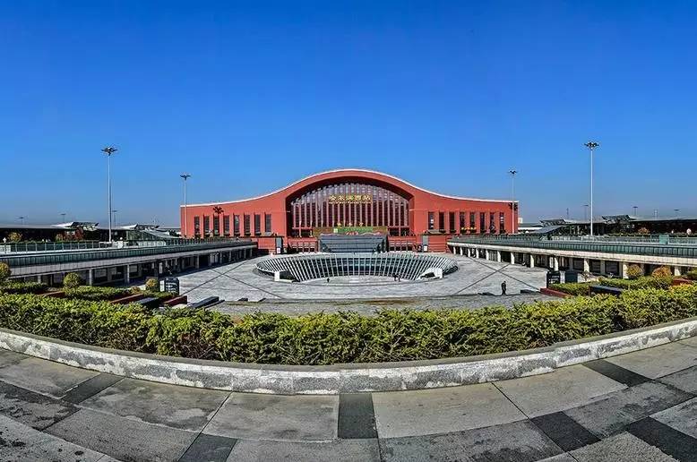 哈尔滨一座不用担心温饱的城,哈尔滨是一个硬核的城市