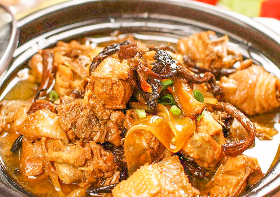 炖鸡肉又老又柴，原来是焯水时用错了水，难怪腥味重还不好吃