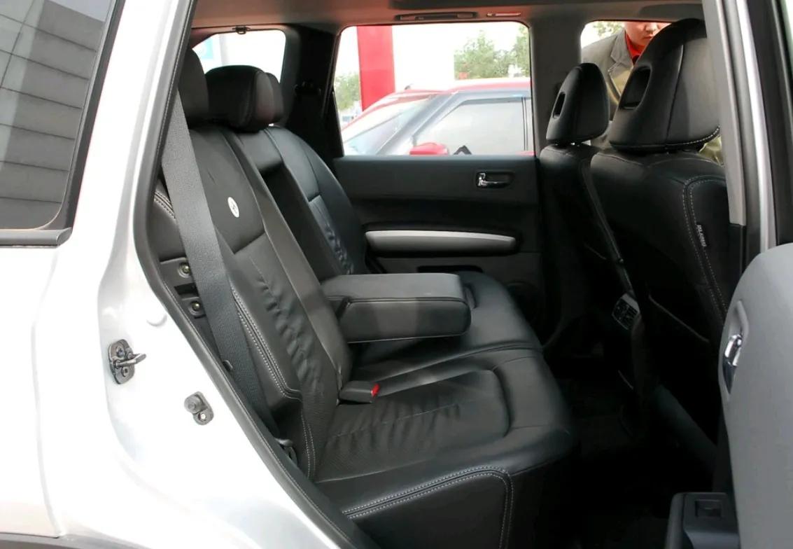 二手奇骏和森林人怎么选,森林人2.5t和奇骏