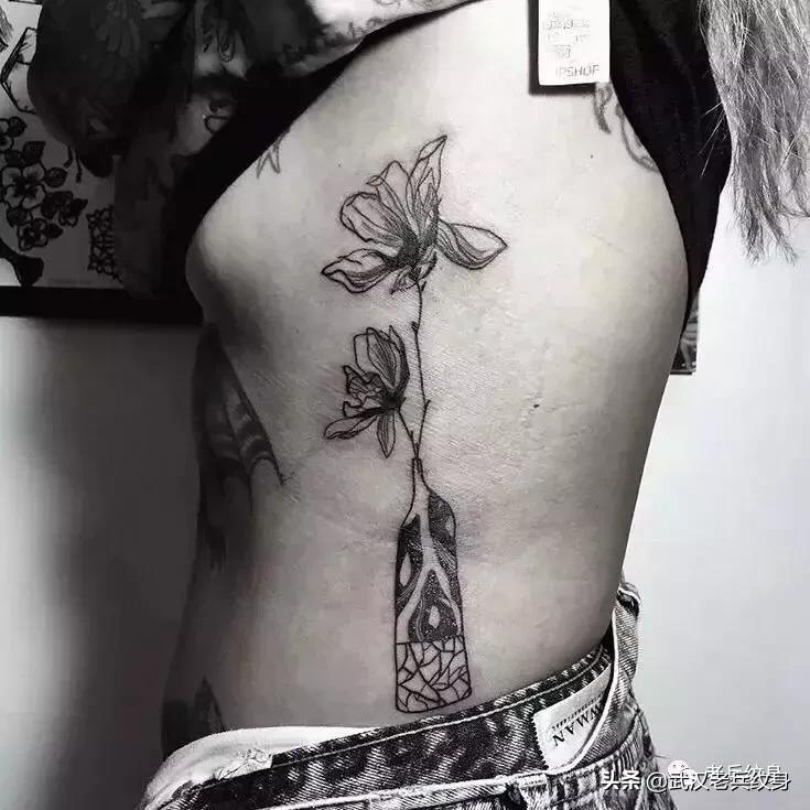 纹身为什么会发炎化脓越来越痒,纹身发炎化脓了要怎么处理