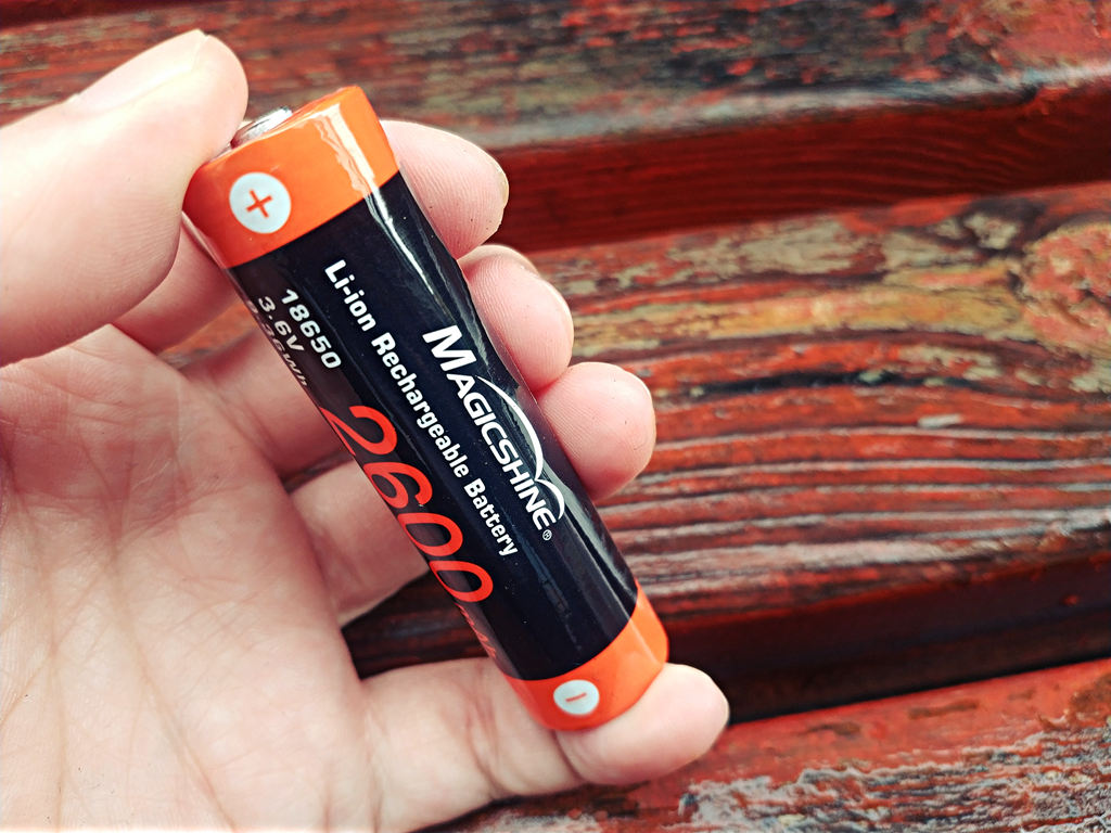 迈极炫最新款手电,迈极炫手电筒怎么样