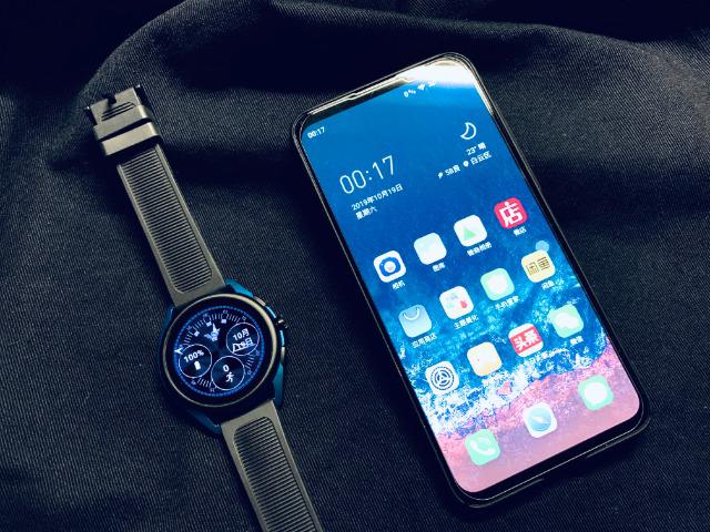 阿玛尼智能手表4代和5代,阿玛尼5a正品手表