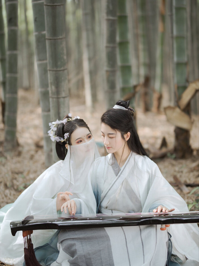 脸上有三颗痣的女人,古代下巴有痣的女人