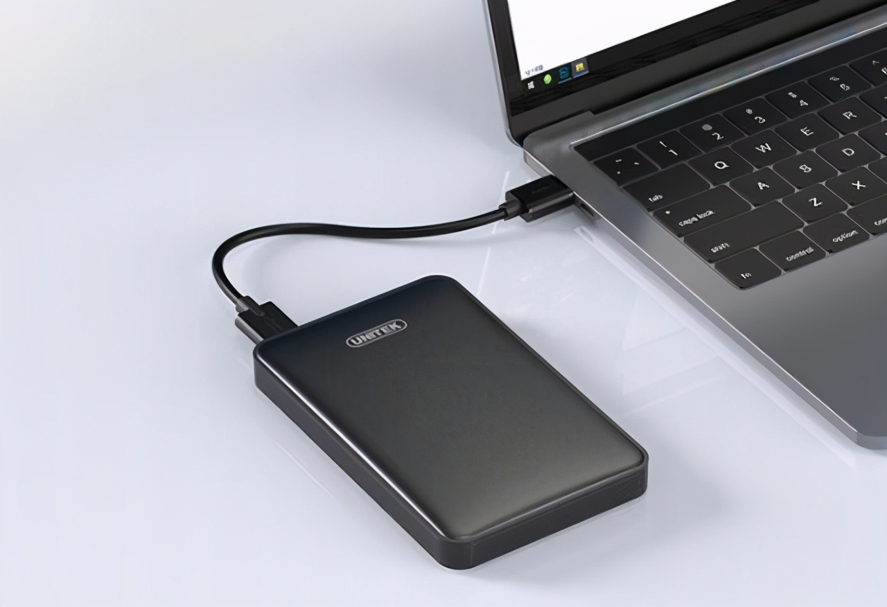 u盘对比移动硬盘哪种更好,移动硬盘和u盘如何选择官方