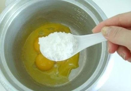 自制美味的电饭锅蛋糕,如何用电饭锅做蛋糕最简单