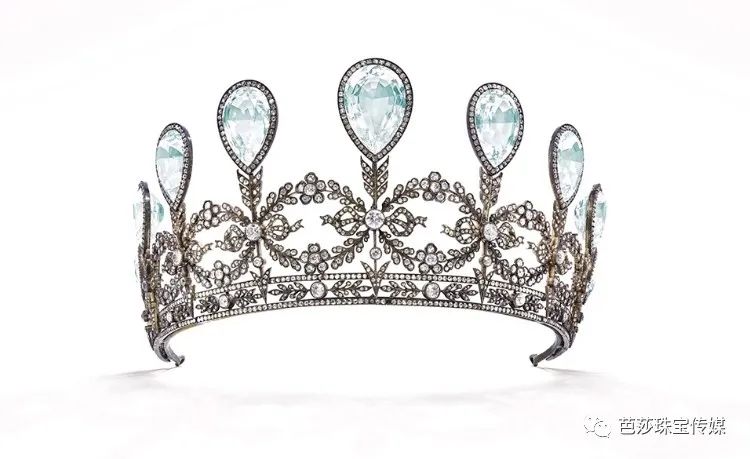 几百年来的时尚Icon们都狂种草的珠宝款就是它了！