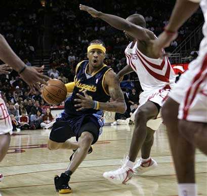 欧文运球vs艾弗森,欧文和艾弗森谁过人更厉害